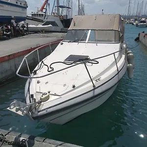 port-de-saint-laurent-du-var-bateau-moteur.fr-provencehotel.com/